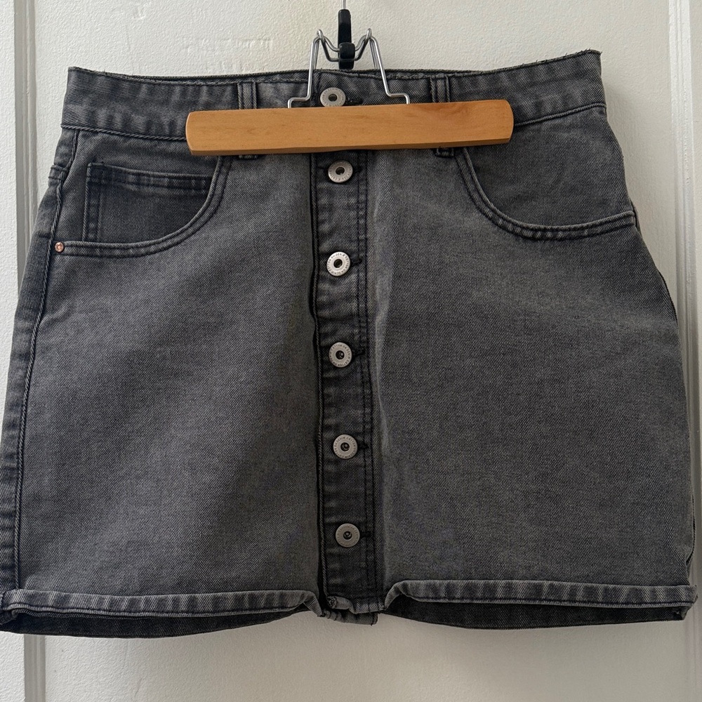 Like-New Cotton On Button-Up Denim Skirt